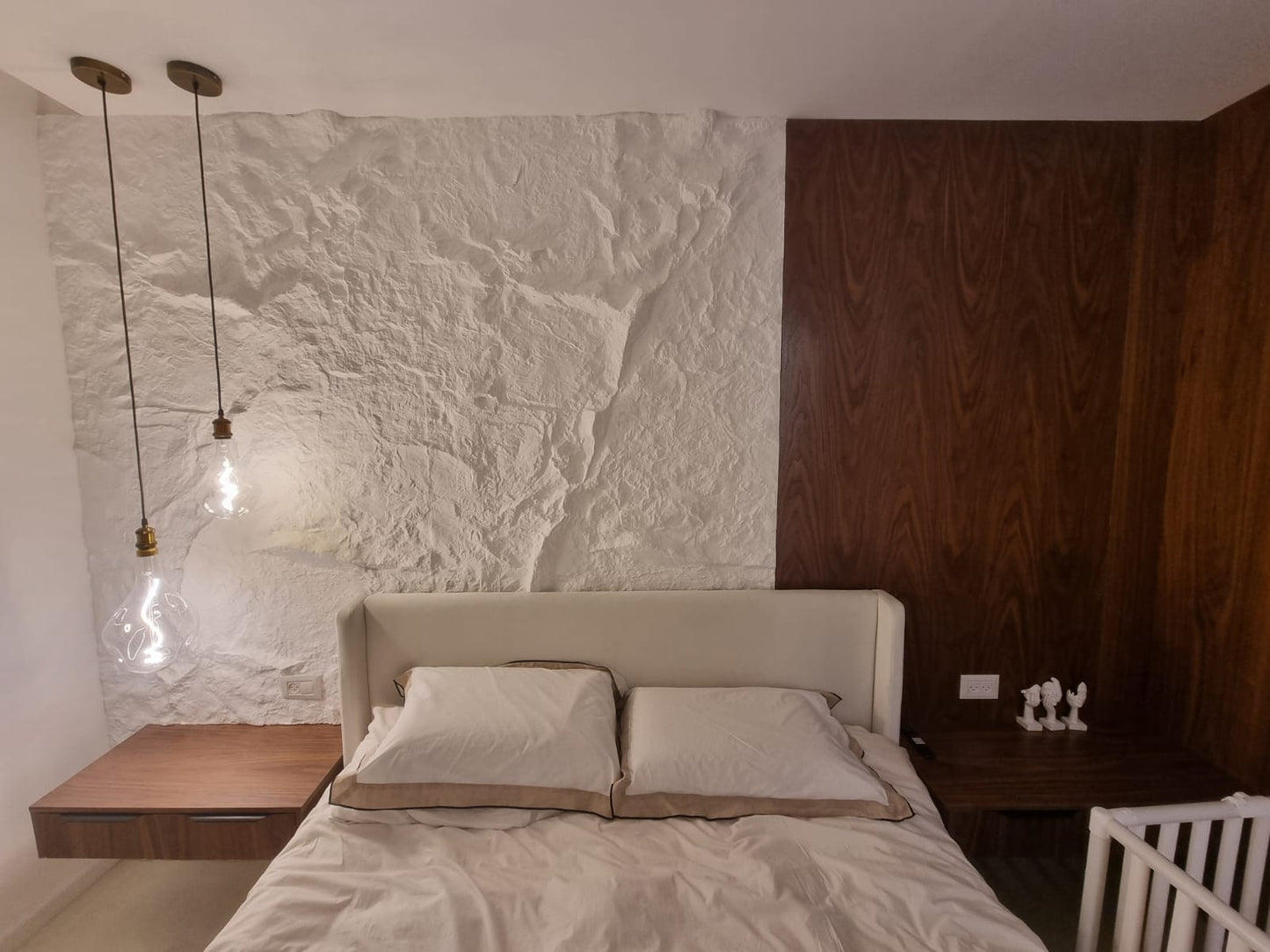 חיפוי דימוי סלע דגם LAVA – מראה טבעי, גולמי ומדויק