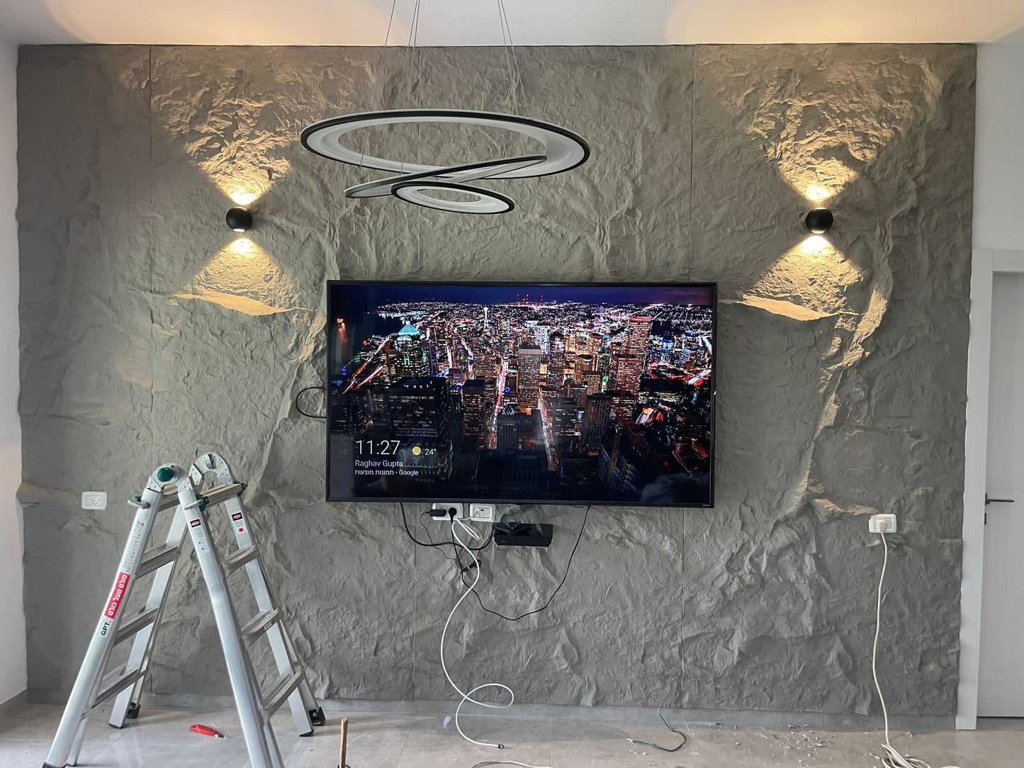 חיפוי דימוי סלע דגם LAVA – מראה טבעי, גולמי ומדויק